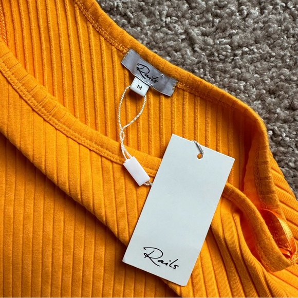 NWT Rails Esti Top in Marigold Size Medium - Picture 7 of 7